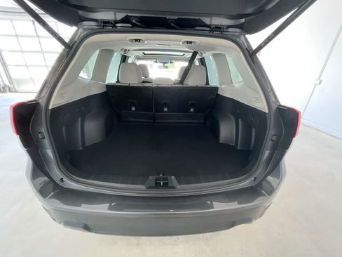 Used 2022 Subaru Forester Premium AWD/4WD image 24