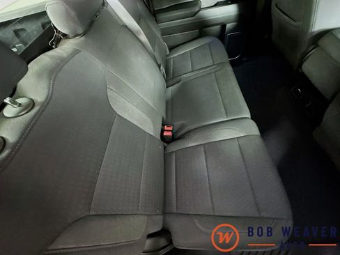 Used 2022 Chevrolet Silverado 1500 LT AWD/4WD image 34