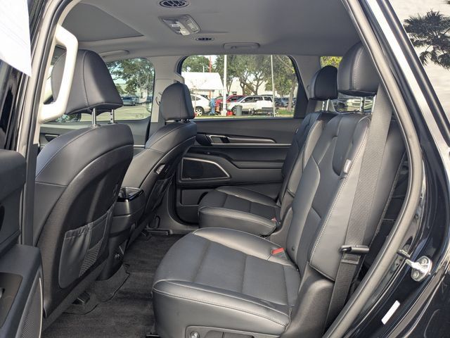 Certified 2025 Kia Telluride S FWD image 14