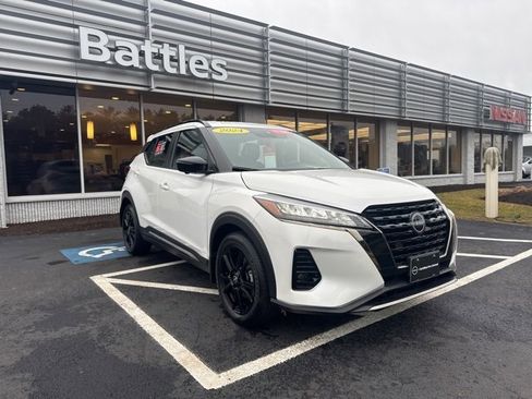 Certified 2024 Nissan Kicks SR w/ SR Premium Package image 1