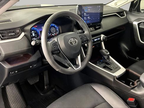 Used 2023 Toyota RAV4 Limited FWD image 17