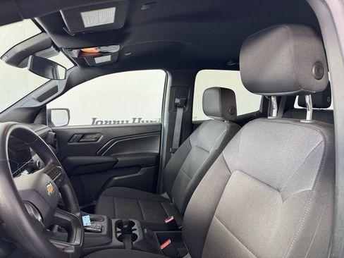 Used 2023 Chevrolet Colorado W/T RWD image 10