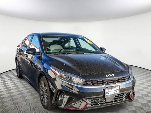 Certified 2023 Kia Forte GT-Line w/ GT-Line Technology Package image 5