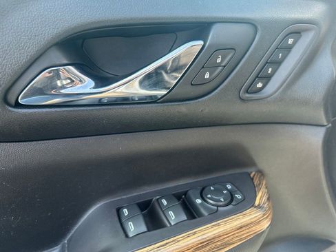 Used 2018 GMC Acadia Denali w/ Technology Package image 20