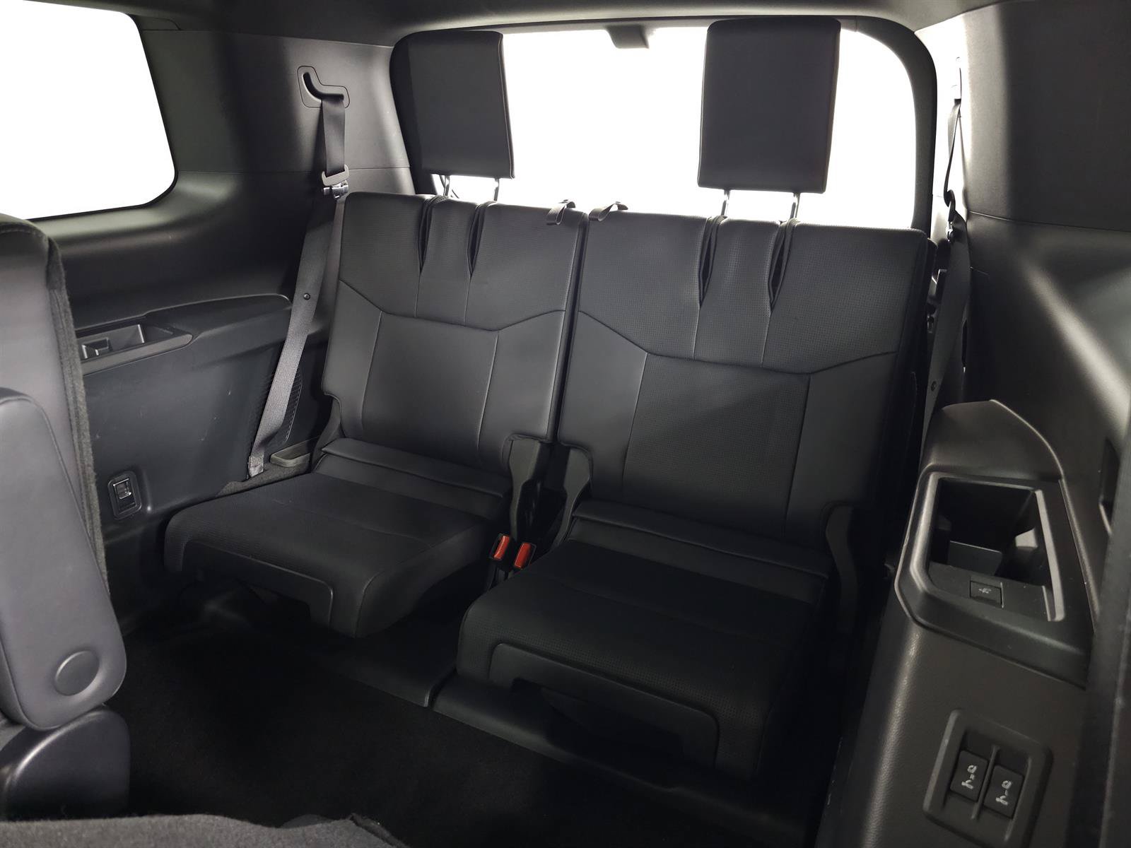 Used 2024 Lexus GX 550 w/ Cold Area Package AWD/4WD image 40