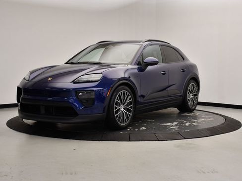 Certified 2025 Porsche Macan 4S Electric image 1