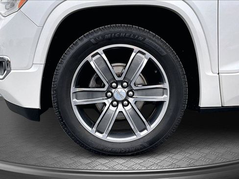 Used 2019 GMC Acadia Denali w/ Technology Package image 9