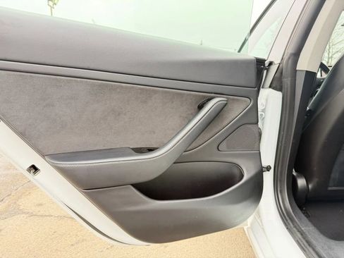 Used 2020 Tesla Model 3 Long Range image 10