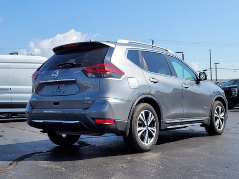 Used 2018 Nissan Rogue SL w/ Premium Package FWD image 4