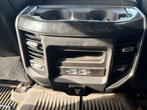 Used 2022 RAM 3500 Laramie w/ Night Edition image 10