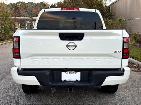Used 2022 Nissan Frontier SV image 22