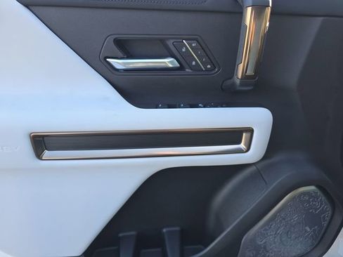 New 2025 GMC Hummer EV 3X w/ Battery Pack, 24 Module Pack image 23