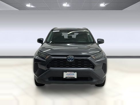 Used 2021 Toyota RAV4 LE AWD/4WD image 5