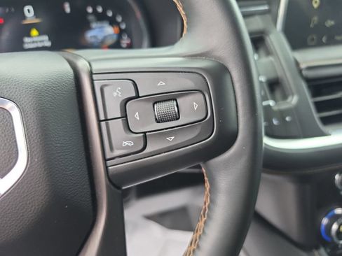 Used 2023 GMC Yukon AT4 AWD/4WD image 21