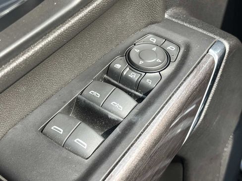 Used 2022 Chevrolet Silverado 2500 LTZ w/ LTZ Plus Package image 21