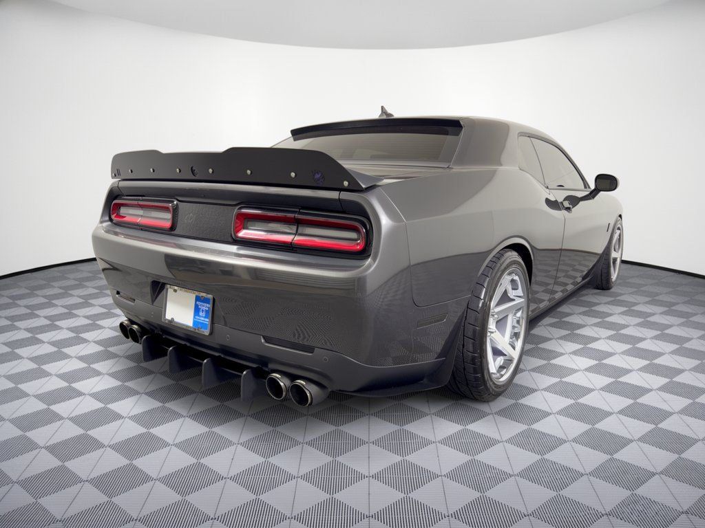 Used 2020 Dodge Challenger R/T Scat Pack RWD image 9