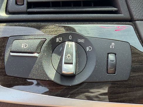 Used 2014 BMW 535i xDrive Sedan AWD/4WD image 7