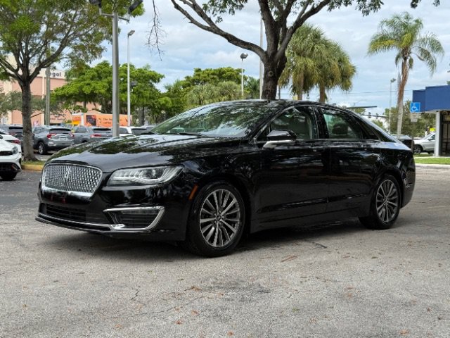 Used 2019 Lincoln MKZ Premiere FWD image 1