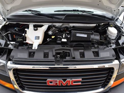 Used 2018 GMC Savana 2500 w/ Communications Package image 12