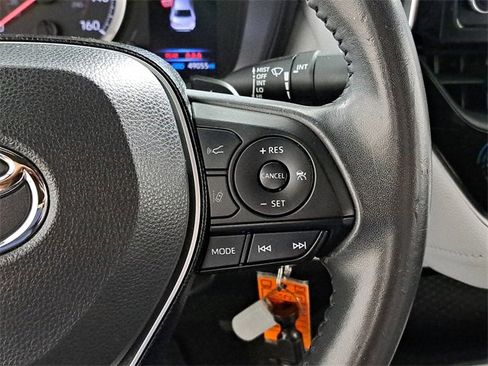 Used 2021 Toyota Corolla SE image 25