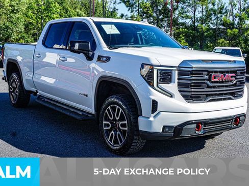 Used 2022 GMC Sierra 1500 AT4 AWD/4WD image 4