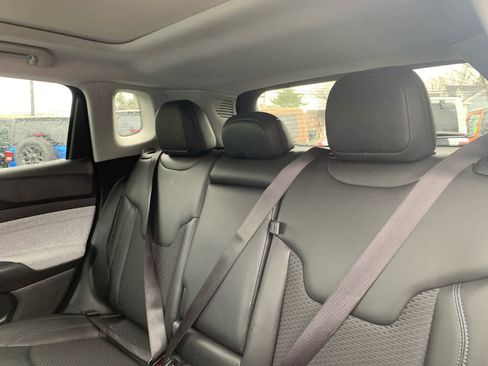 Used 2022 Jeep Compass Latitude w/ Sun and Sound Group image 30