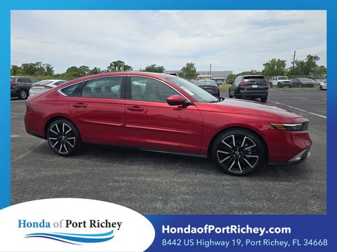 Used 2025 Honda Accord Touring image 1