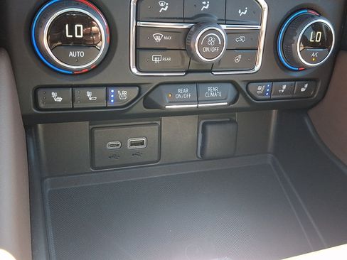Certified 2023 Chevrolet Tahoe High Country w/ Advanced Technology Package AWD/4WD image 27