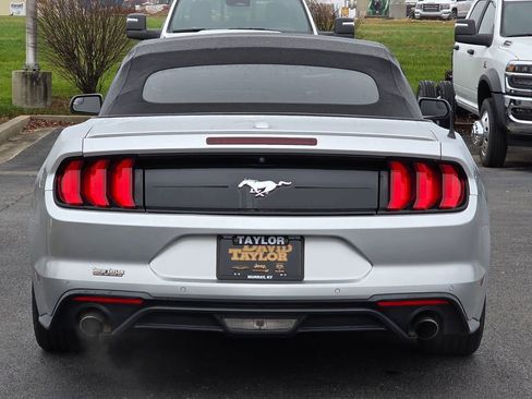 Used 2019 Ford Mustang Premium image 10