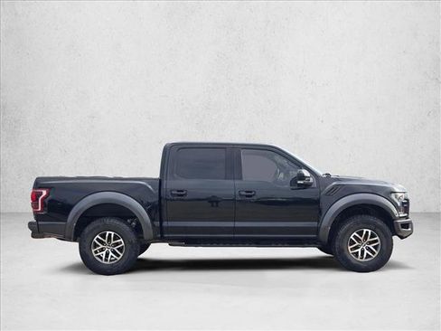 Used 2017 Ford F150 Raptor w/ Equipment Group 802A Luxury image 4