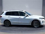 Used 2022 BMW X7 xDrive40i w/ Premium Package image 3