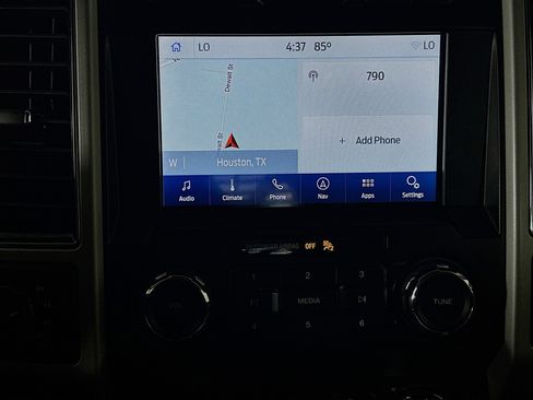 Used 2020 Ford F150 Lariat image 21