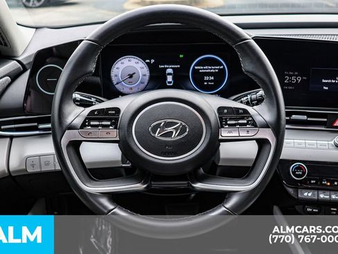 Used 2023 Hyundai Elantra Limited image 31