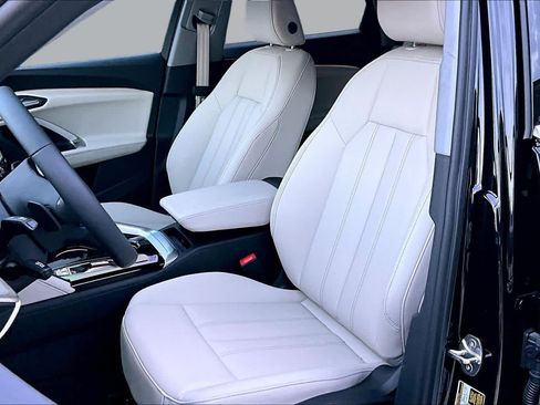 Used 2026 Audi Q5 Premium AWD/4WD image 8