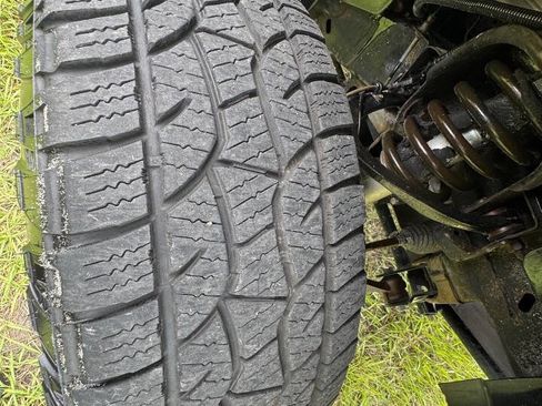 Used 2010 Chevrolet Avalanche LT w/ Suspension Package, Off-Road image 26