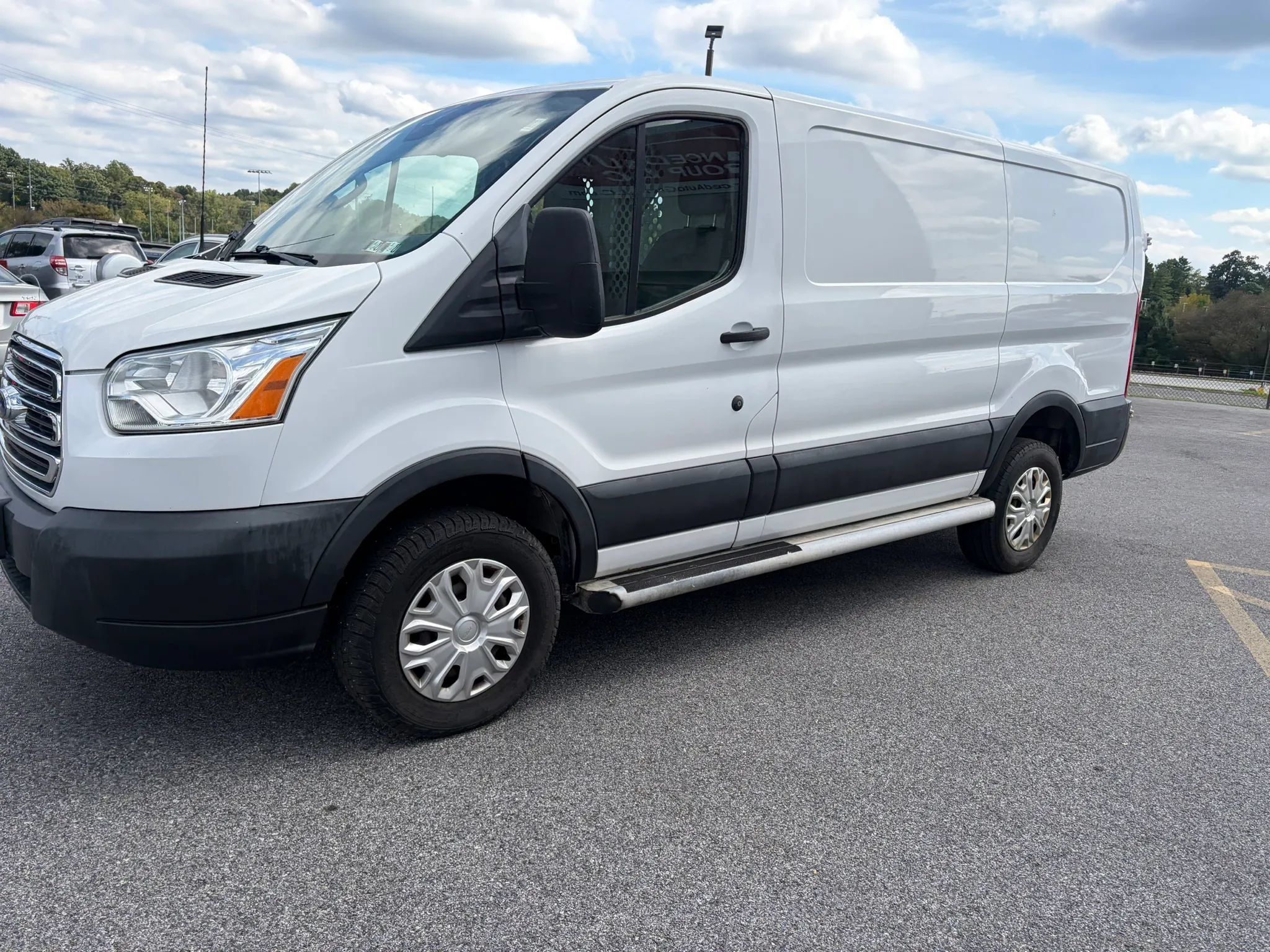 Used 2016 Ford Transit 250 130 Low Roof w/ Exterior Upgrade Package RWD image 8