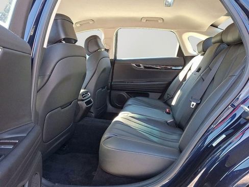 Used 2024 Genesis G80 2.5T image 10