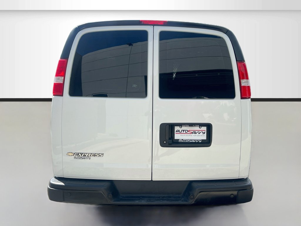 Used 2025 Chevrolet Express 2500 w/ Driver Convenience Package RWD image 6