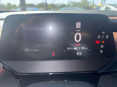 Used 2021 Volkswagen ID.4 Pro S w/ Gradient Package image 5