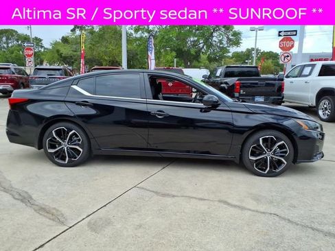 Certified 2025 Nissan Altima 2.5 SR w/ SR Premium Package FWD image 26