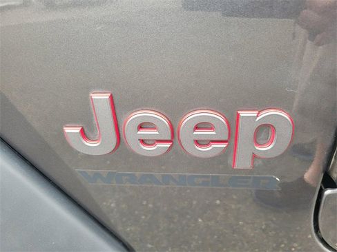 Used 2020 Jeep Wrangler Rubicon image 10