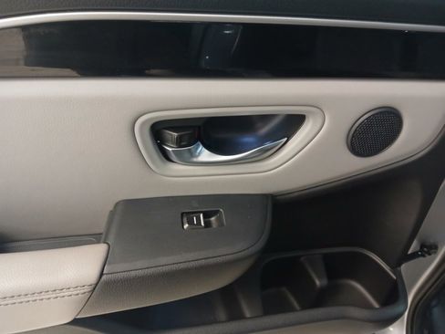 Used 2023 Honda Pilot Touring image 17