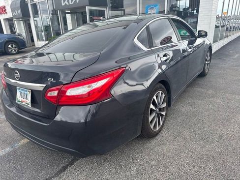 Used 2017 Nissan Altima 2.5 SL w/ 2.5 Technology Package FWD image 9