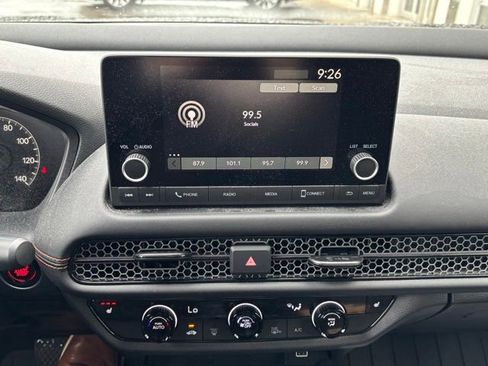 Certified 2025 Honda HR-V Sport image 12