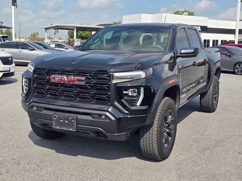 Used 2025 GMC Canyon Elevation w/ Convenience Package RWD image 2