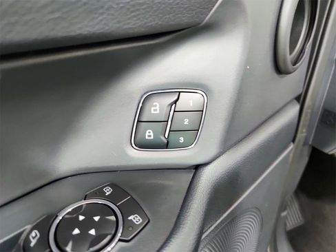 Used 2023 Ford Expedition Max XLT image 21