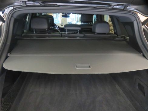 Used 2019 Porsche Cayenne image 46