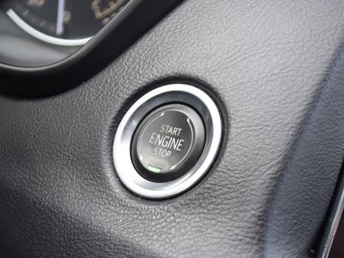 Used 2021 Cadillac XT4 Premium Luxury image 21