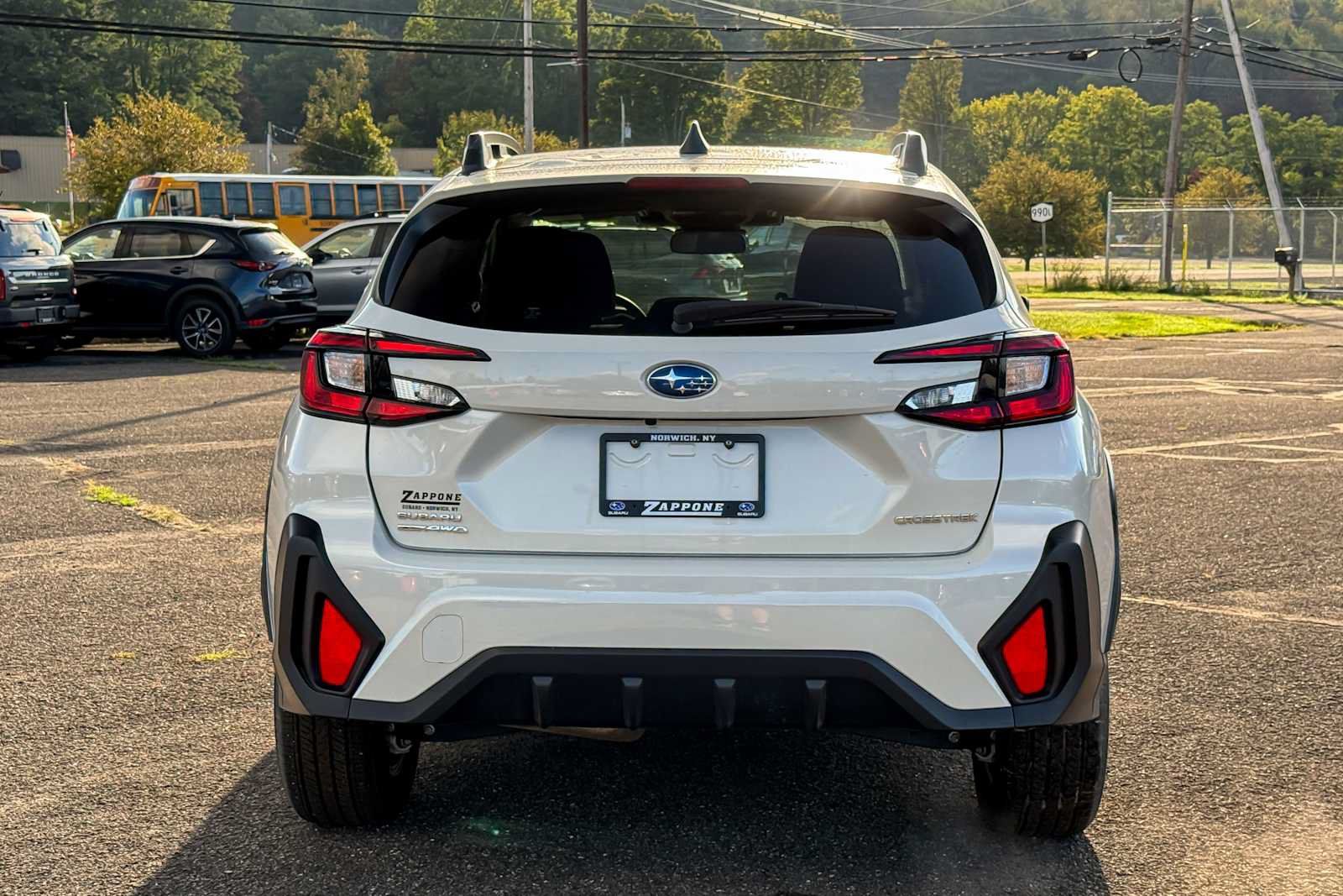 Used 2025 Subaru Crosstrek 2.5i Premium AWD/4WD image 4