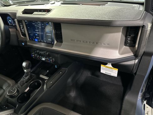 New 2025 Ford Bronco Outer Banks image 39